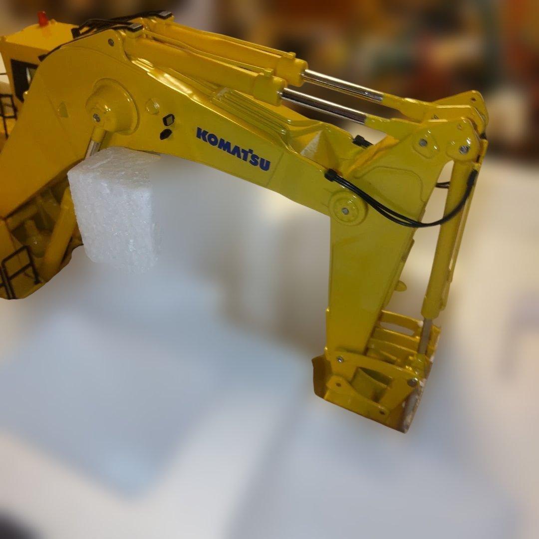 コマツ建機 PC2000-8 BACKHOE 1/50 - メルカリ