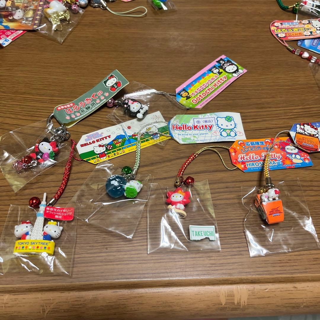 ハローキティ　ストラップ　などまとめ売り レトロ　ご当地キティストラップ