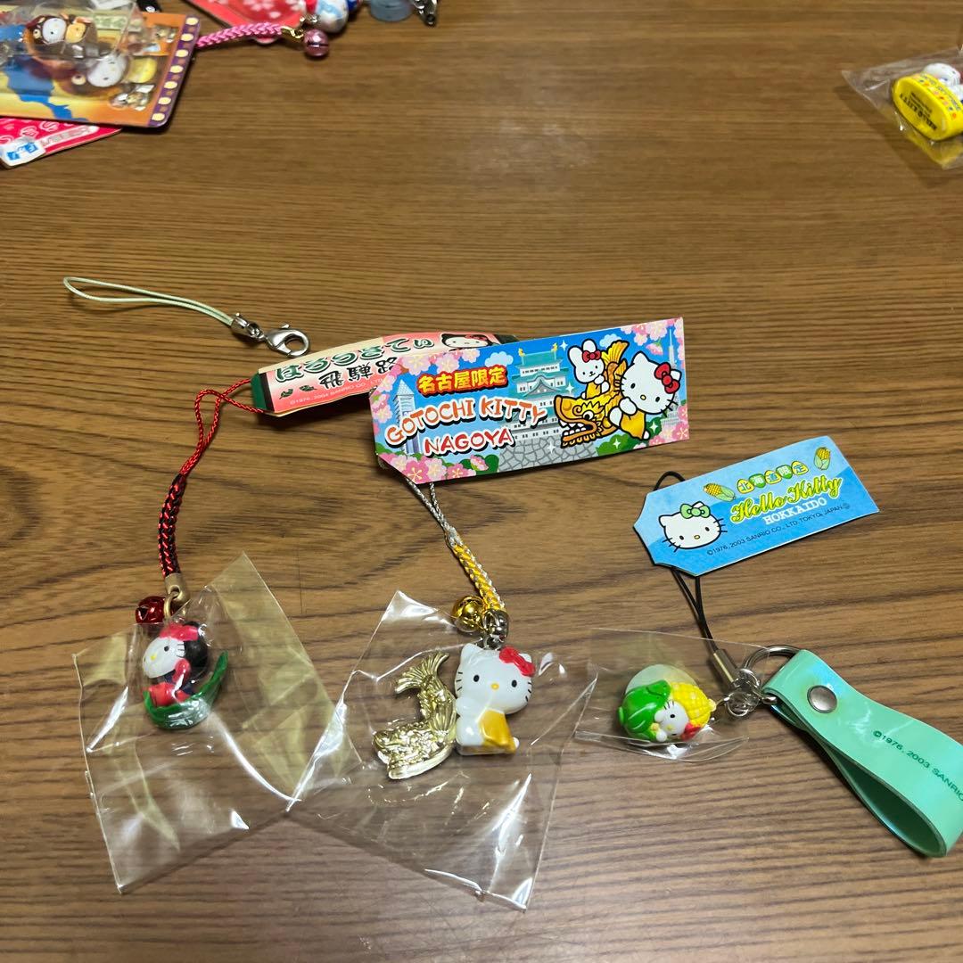 ハローキティ　ストラップ　などまとめ売り レトロ　ご当地キティストラップ