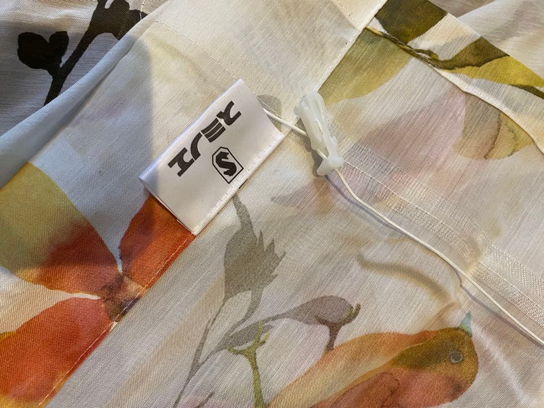 モーリスロールカーテン3セット、表示価額は、一つのみ