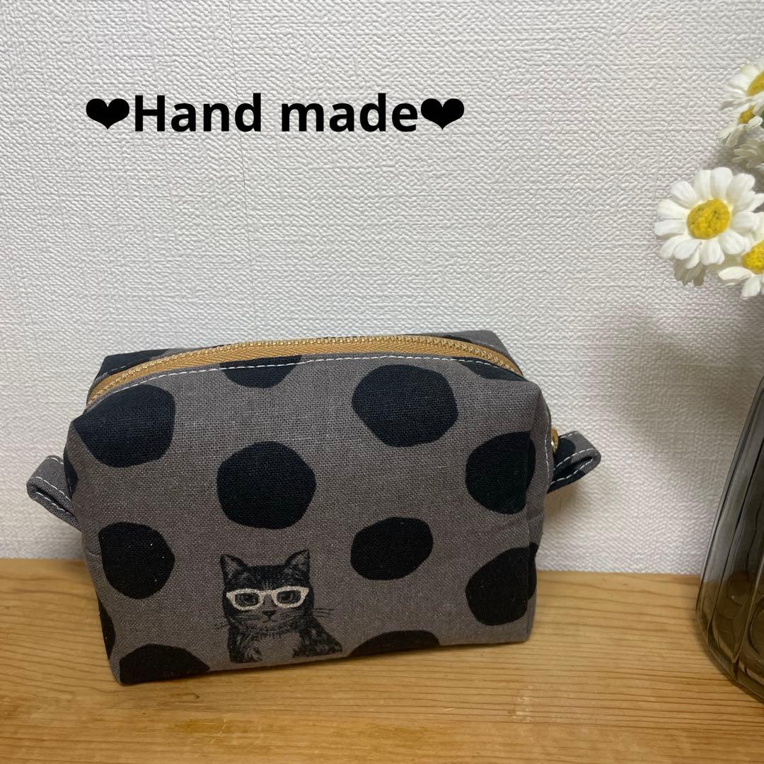 化粧ポーチ】スクエアポーチ ボックスポーチ サニタリー エチノ ネコ