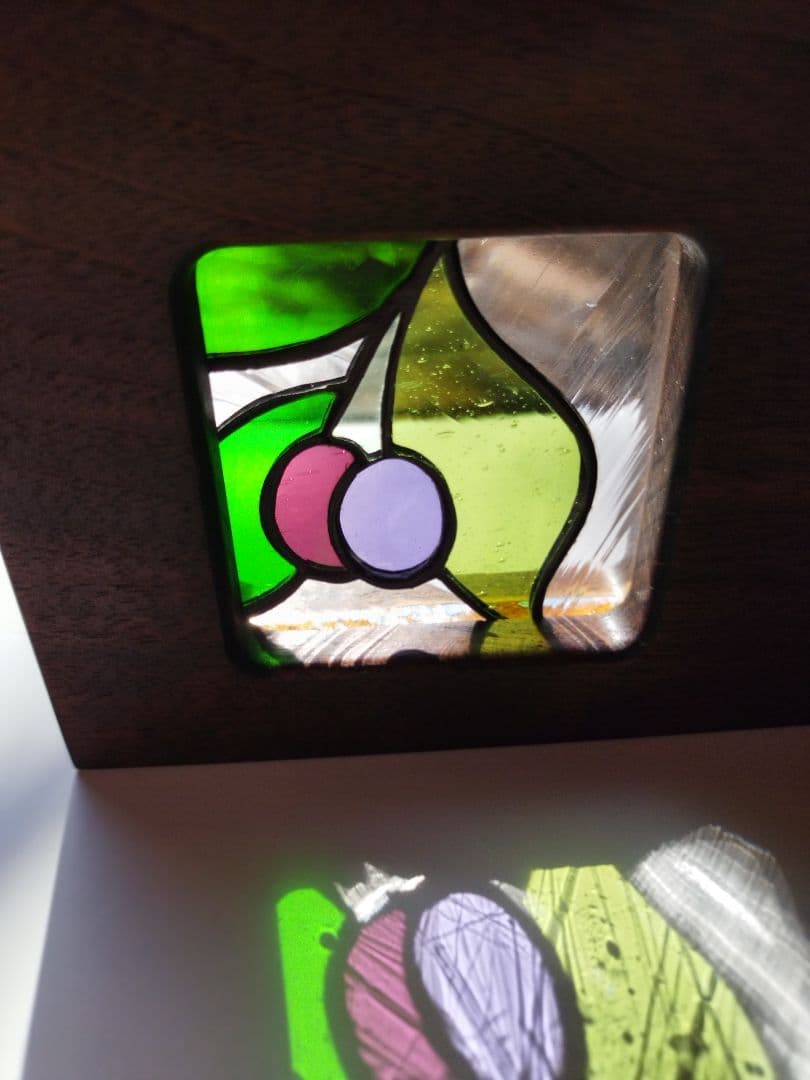 プチステンドグラス　木の実