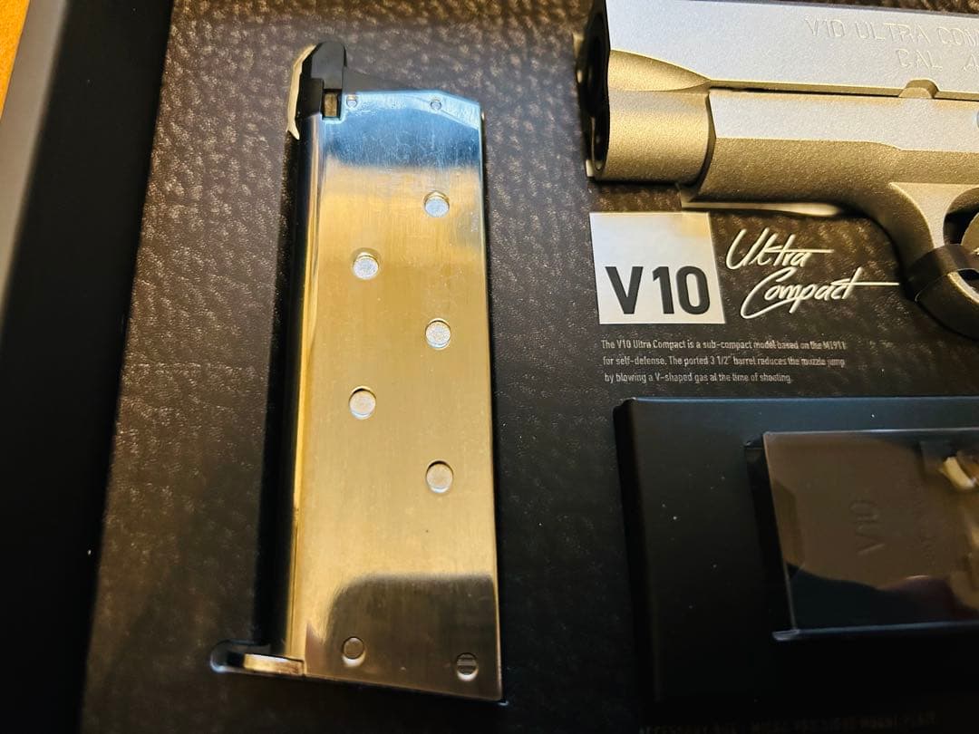 ノ*オ様 V10 Ultra Compact ガスブローバック　新品・未発射　東