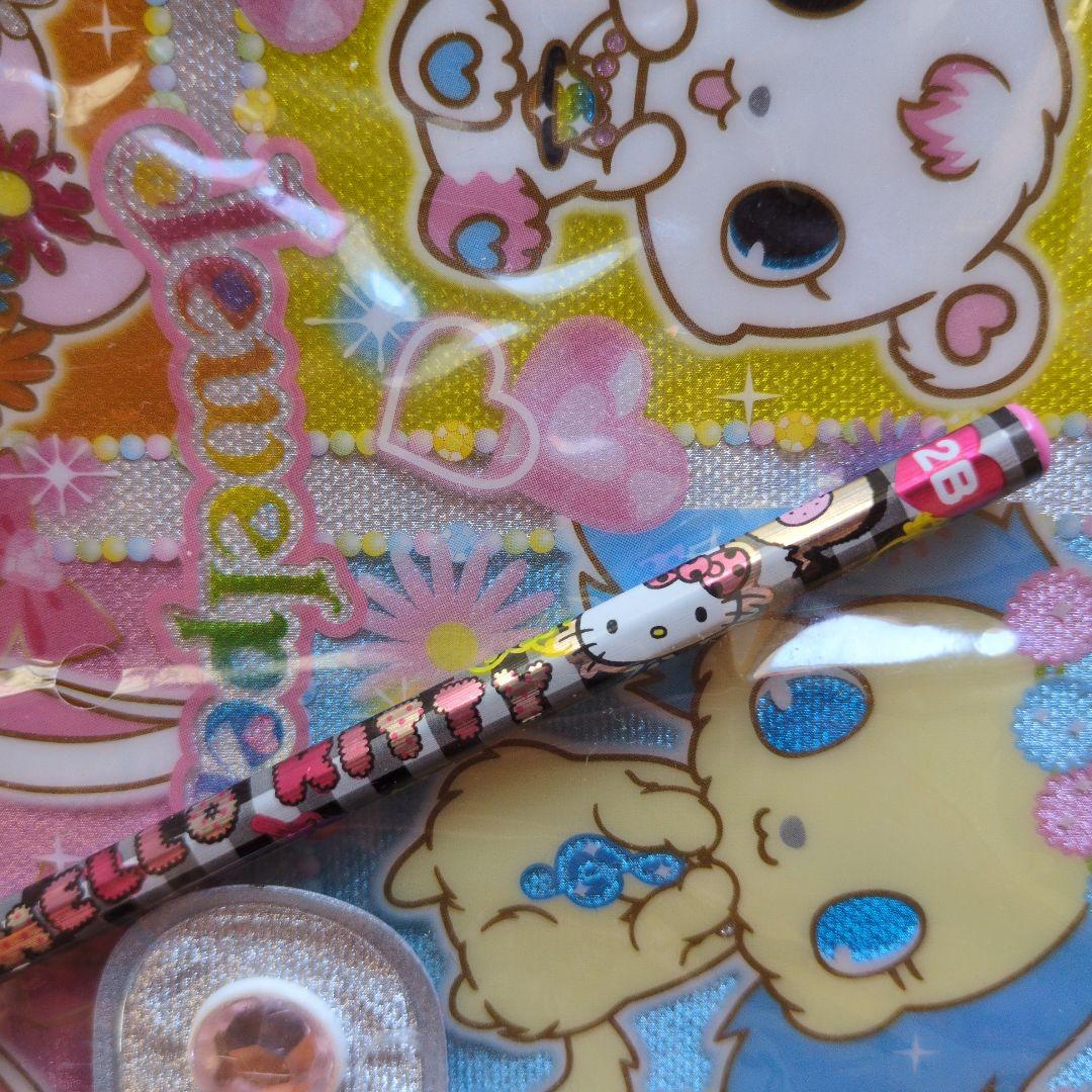 ジュエルペットバインダータイプのシール帳とハローキティの鉛筆付き