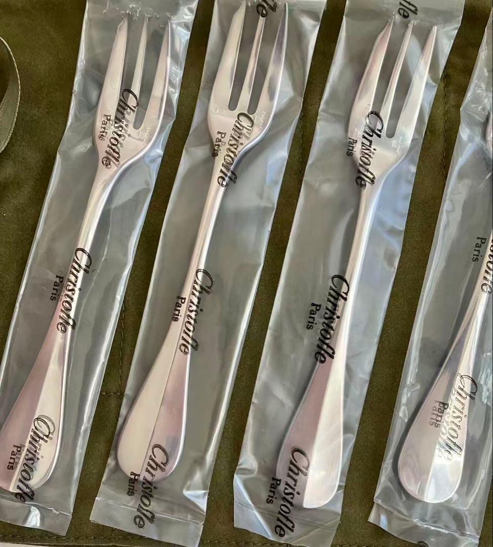 Christofle フォーク 4本セット 未開封　専用ケース付き