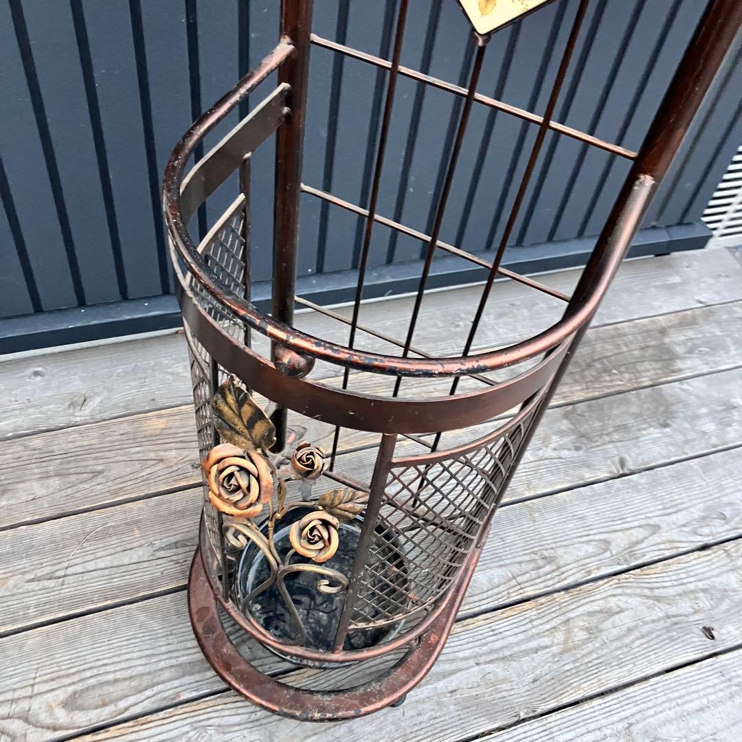 アンティーク 薔薇モチーフ 傘立て付きアイアンスタンドミラー 鏡 バラビンテージ