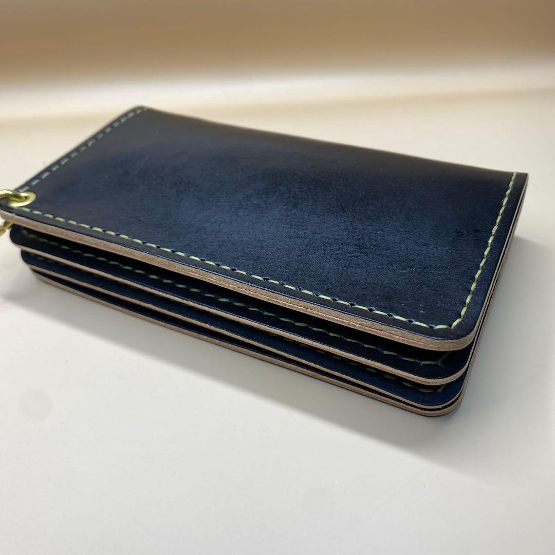 【無骨×上質】3層 丘染めブラック／ミドルトラッカーウォレットMTW