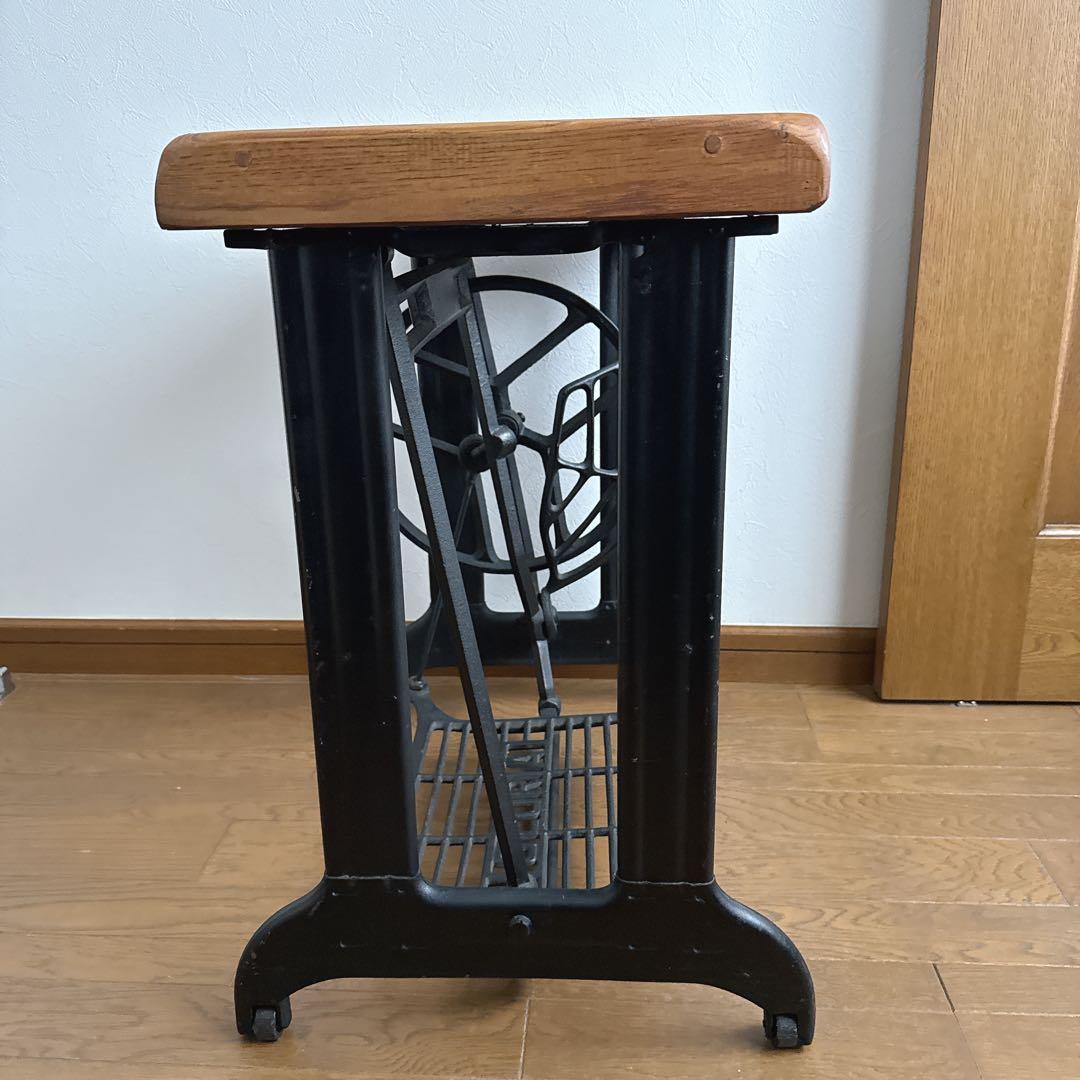ミシン型テーブル アンティーク風 小型 キャスター付き アイアン 木製