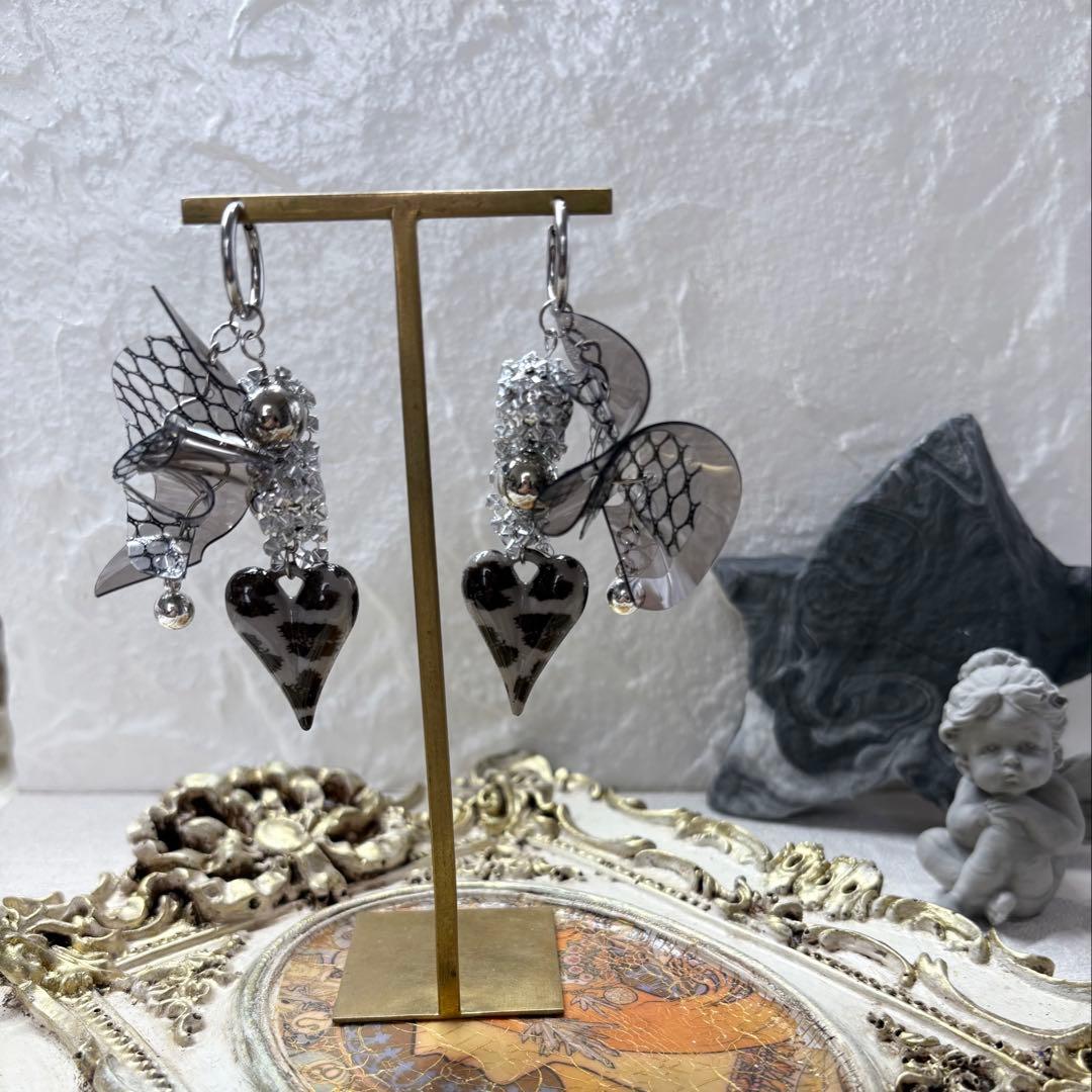 209 PVC2種類✖︎ぷっくりハート ハンドメイ ピアスorイヤリング