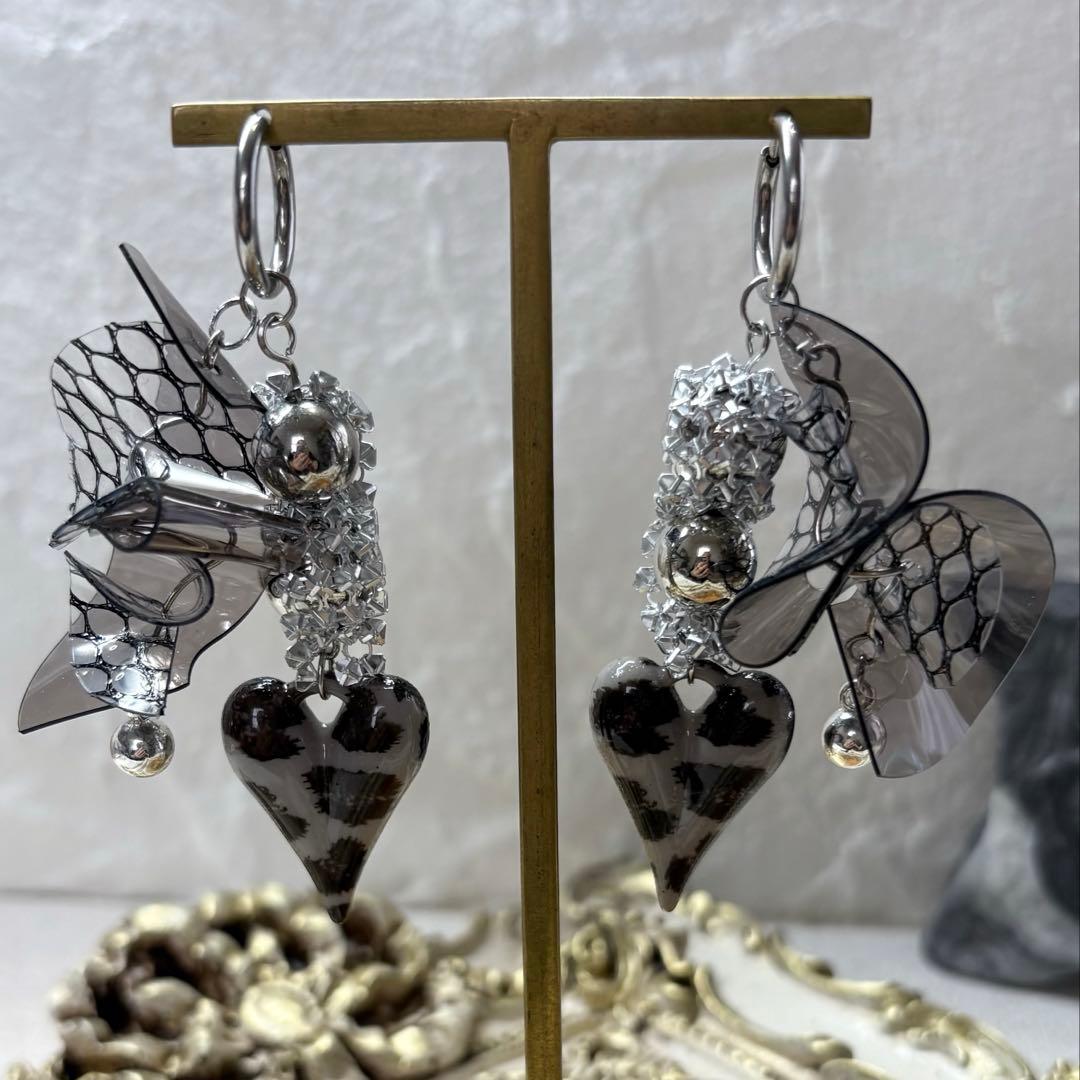 209 PVC2種類✖︎ぷっくりハート ハンドメイ ピアスorイヤリング