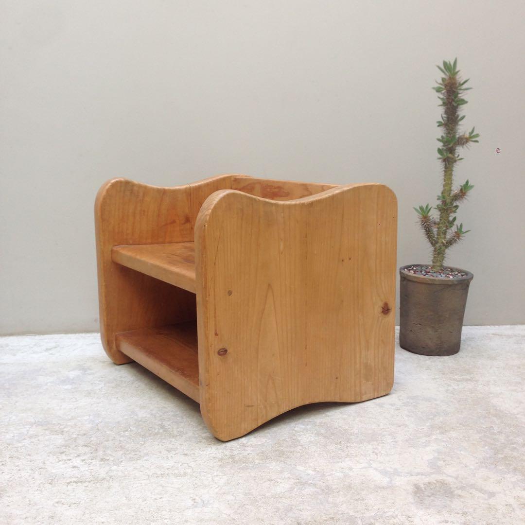 古材を使用した木製チェア 収納付き　アンティーク・サイドテーブルにも