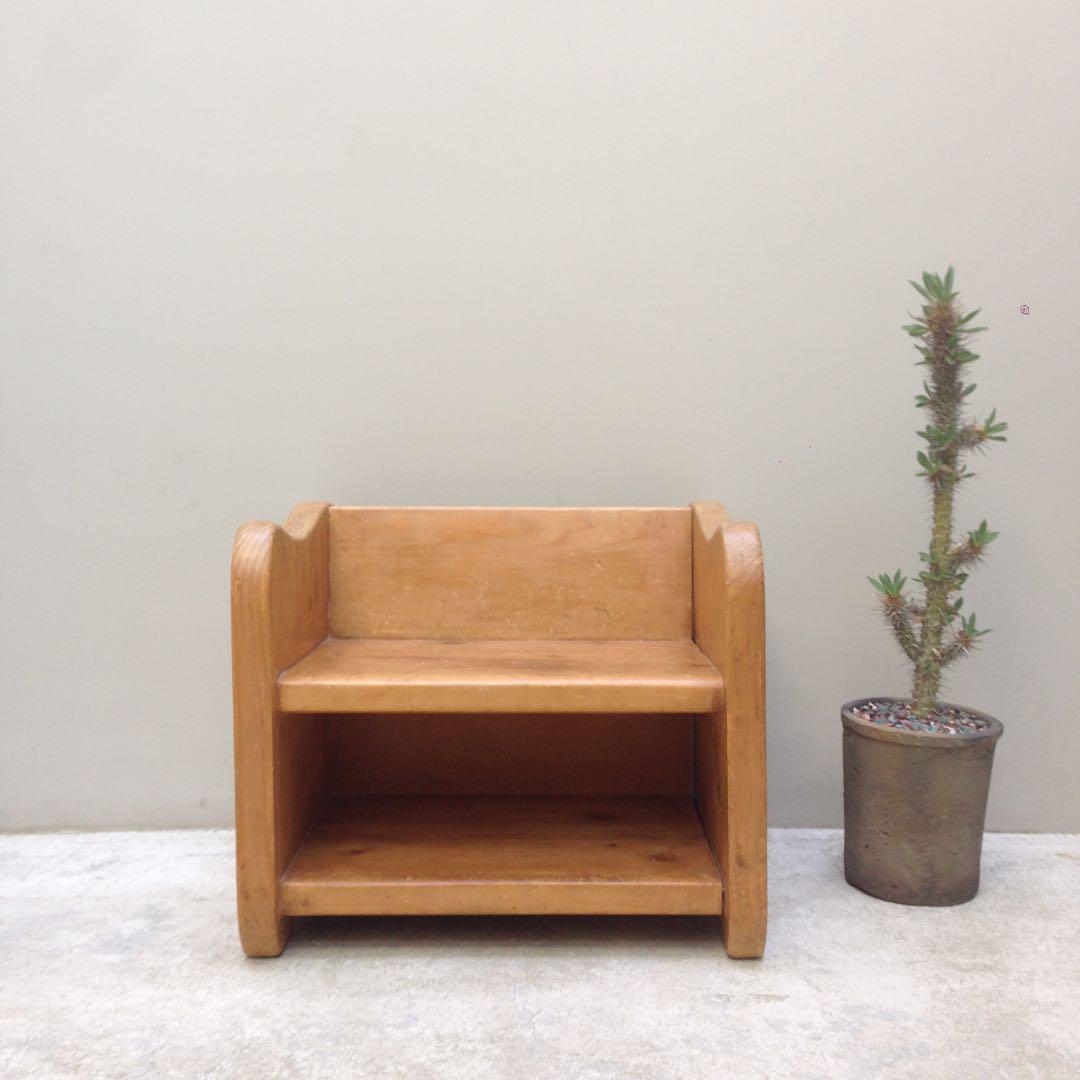 古材を使用した木製チェア 収納付き　アンティーク・サイドテーブルにも