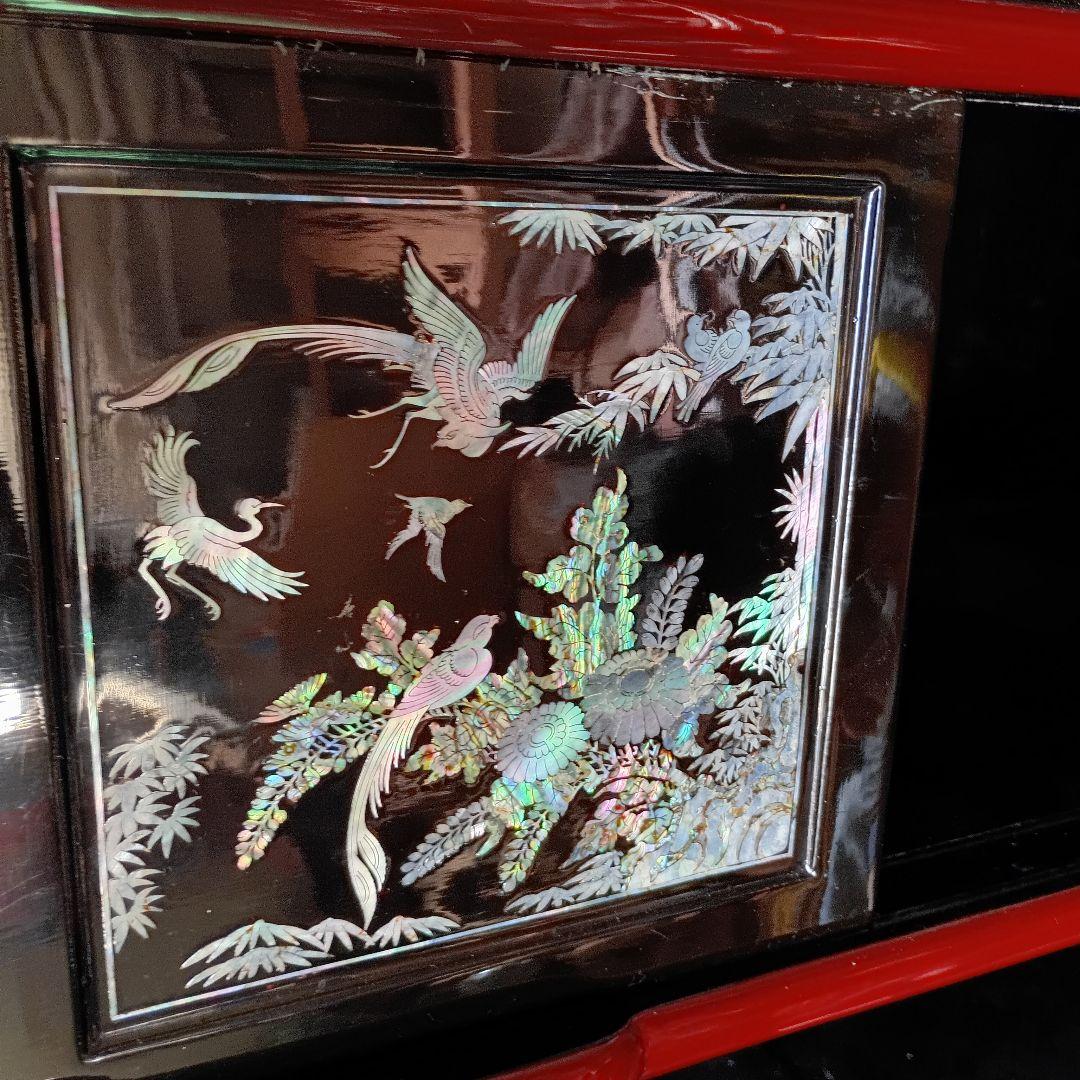 飾り棚　漆塗り　螺鈿入　朱赤　民芸家具　七門