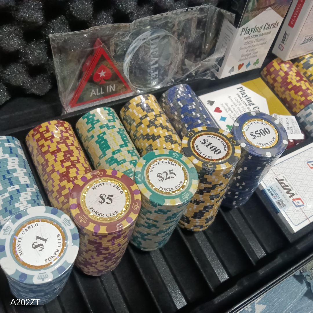 激レア新品未使用 WPT ポーカーセット クレイチップ500枚以上 4色トランプ