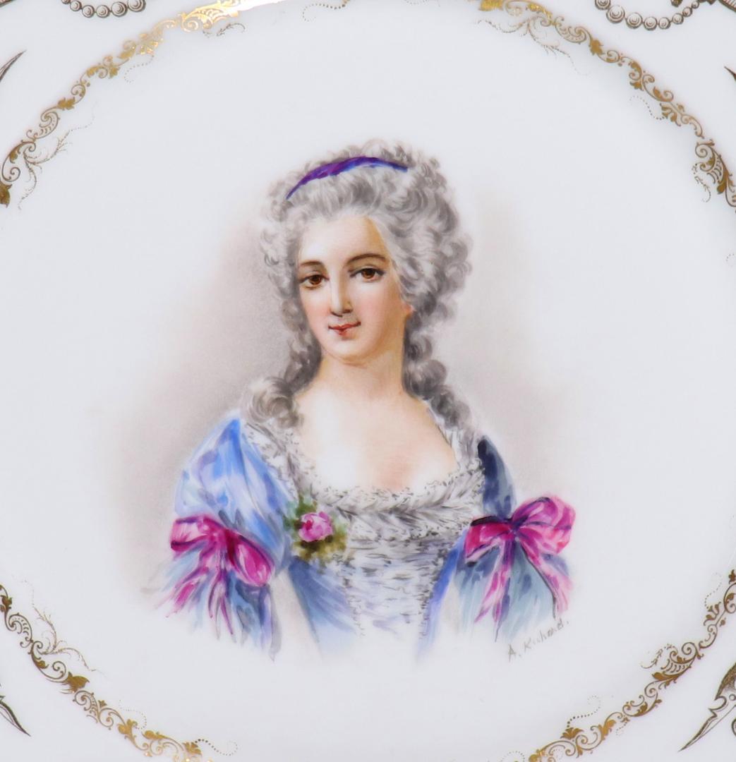 オールド・セーブル 1846年製 金彩大型24cmデュ・バリー夫人画飾り皿