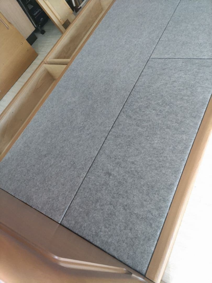 新春セール！札幌市近郊の方限定！送料無料！大塚家具 収納付きシングルベッド