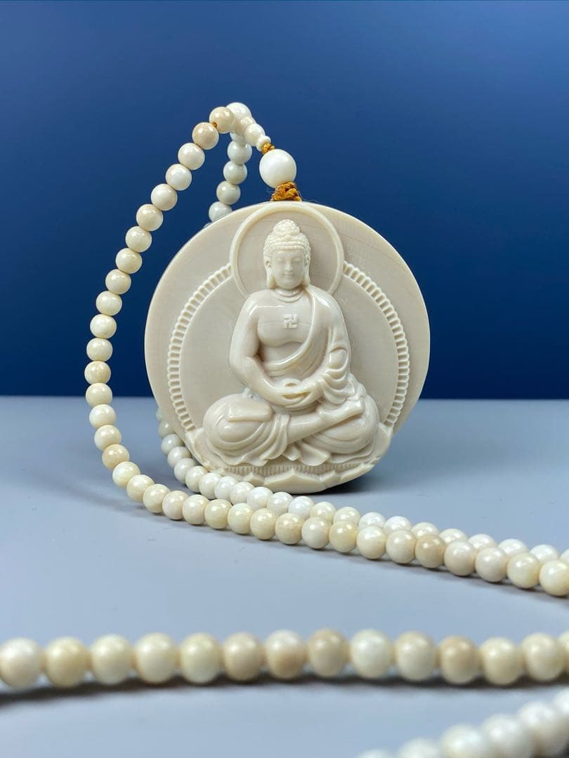 天然マンモス牙美しい手作り彫刻 阿弥陀仏 ペンダント