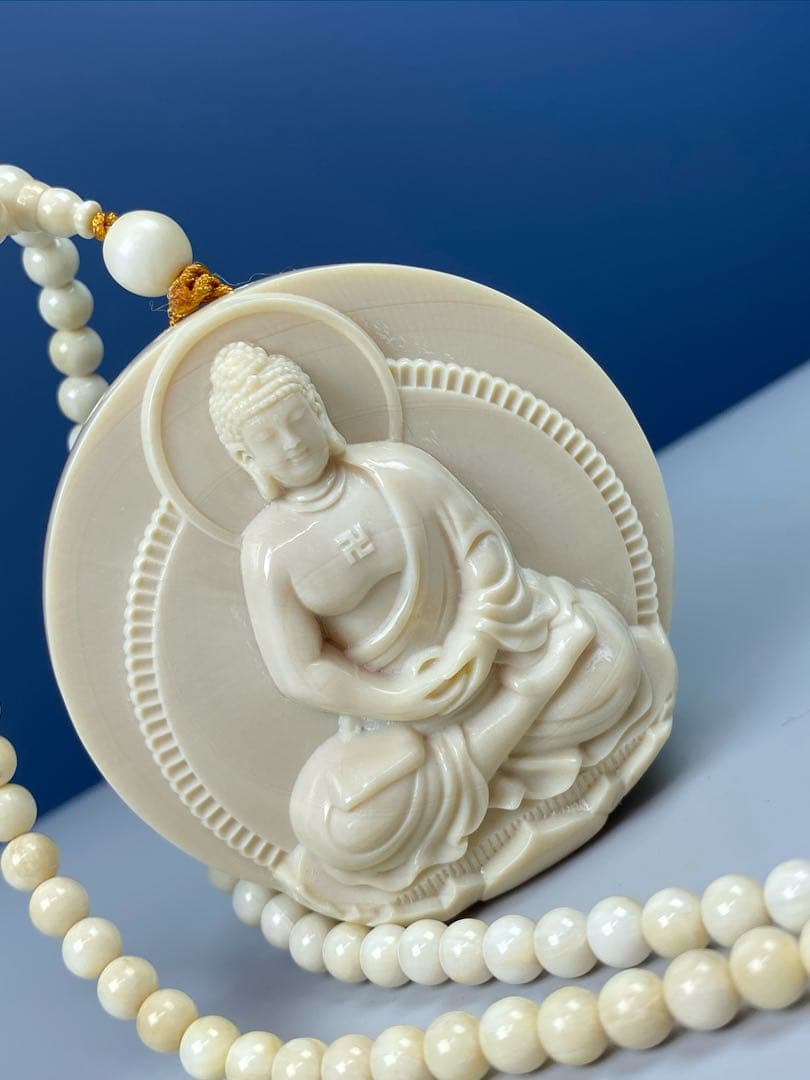 天然マンモス牙美しい手作り彫刻 阿弥陀仏 ペンダント