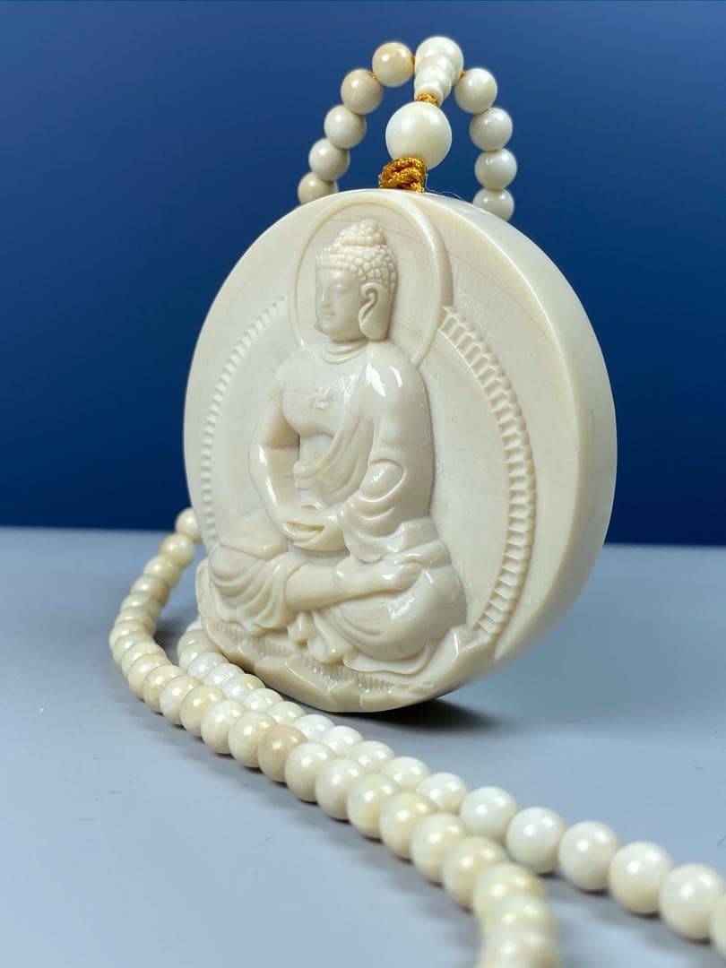 天然マンモス牙美しい手作り彫刻 阿弥陀仏 ペンダント