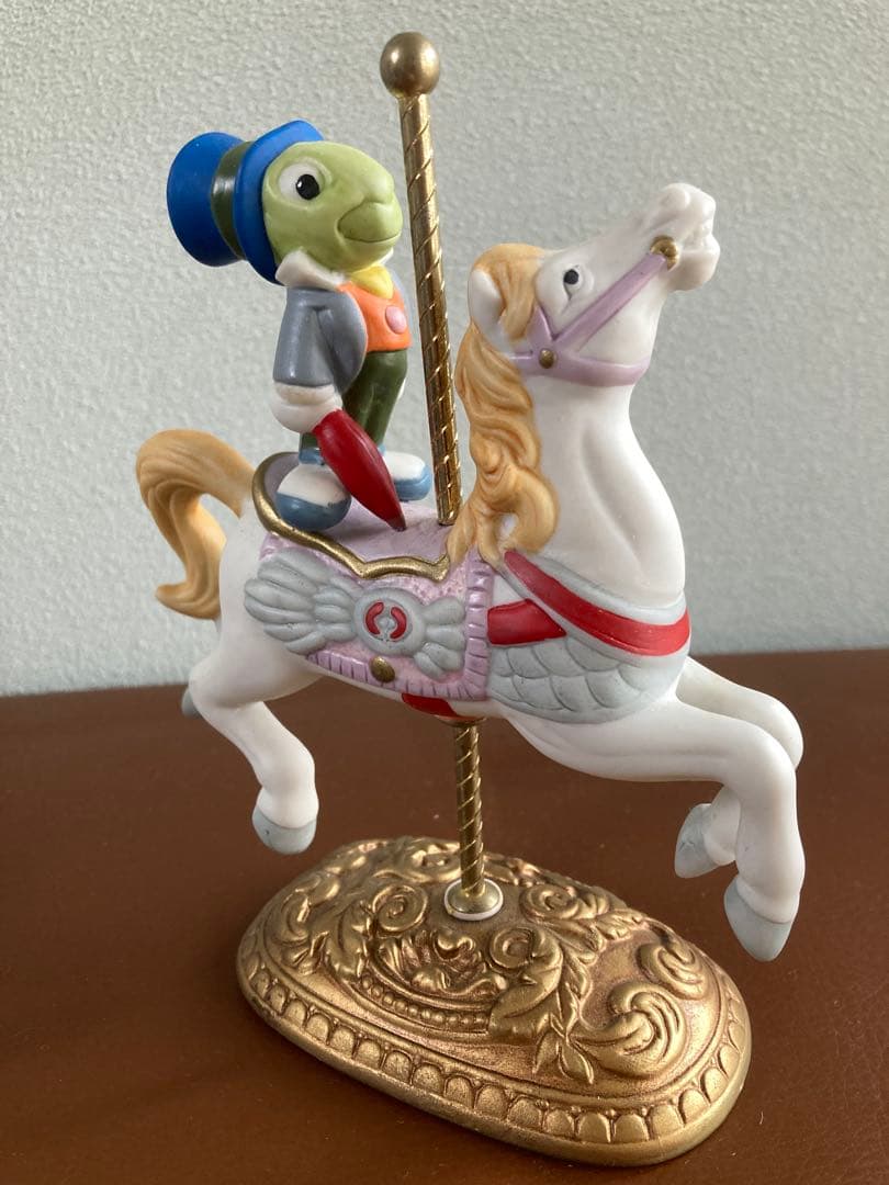 ピノキオ メリーゴーランド 置物