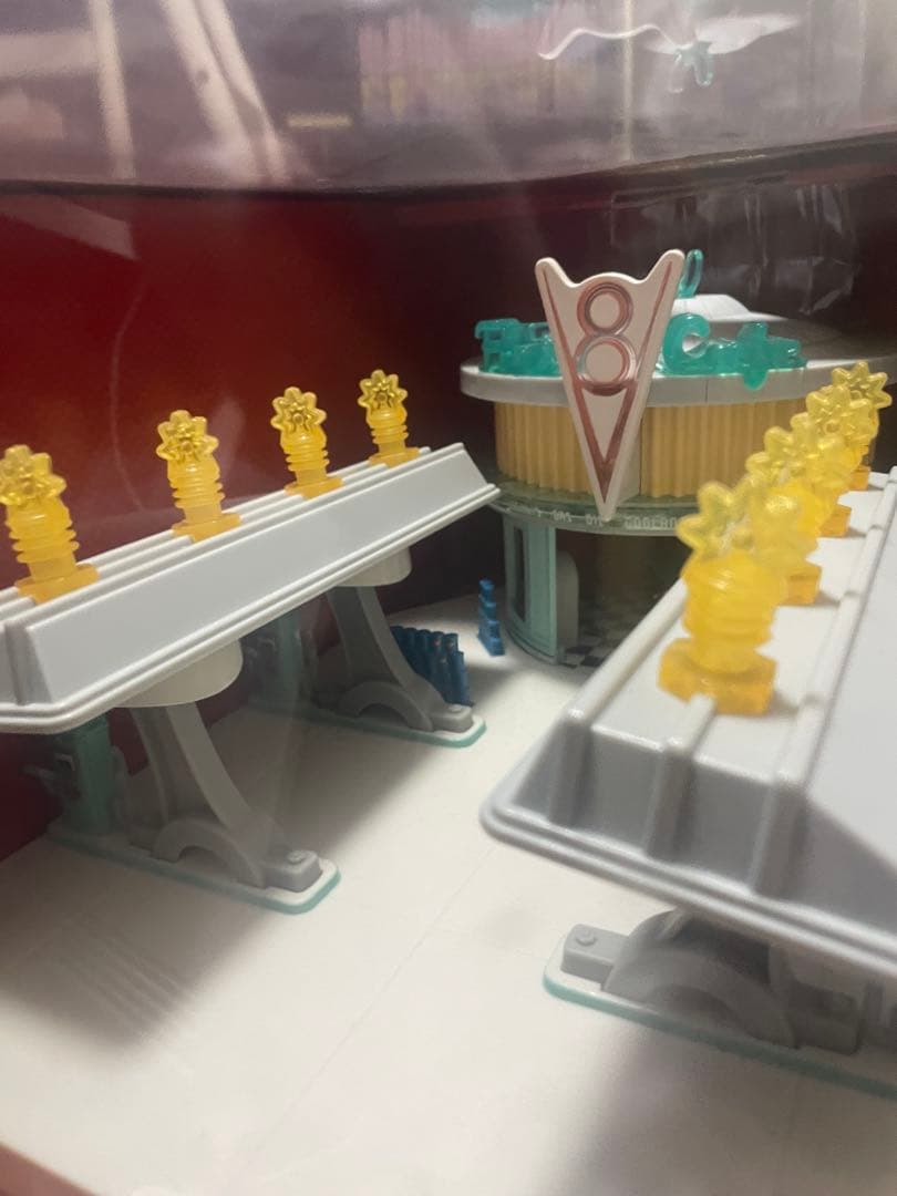 カーズ プレシジョンシリーズ v8カフェ フロー pixer cars マテル