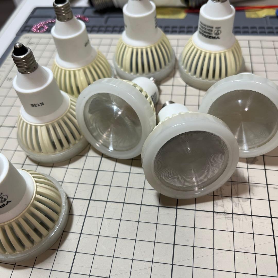 YAZAWA ハロゲン形LEDランプ E11 8個セット 電球色 調光対応