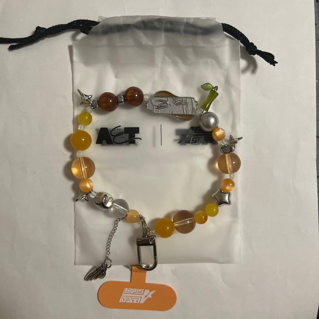 ALIEN STAGE HYUNA エイリアンステージ ヒョナ スマホストラップ