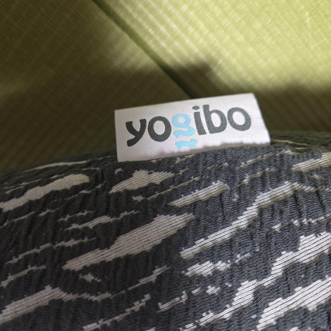 yoobi 木目模様 U字型クッション 11000円の新品カバー付き！