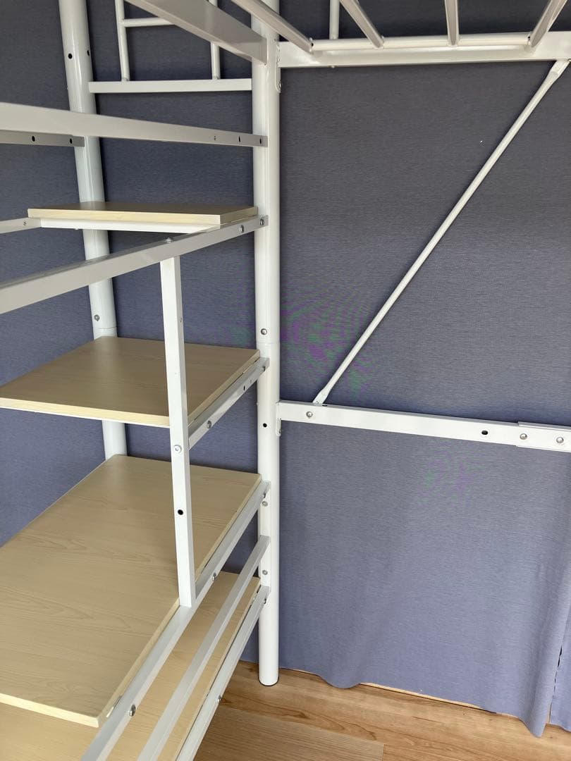階段ロフトベッド 白 宮&コンセント付 軽自動車に積めます。