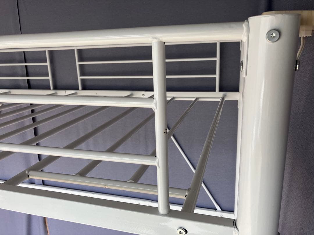 階段ロフトベッド 白 宮&コンセント付 軽自動車に積めます。