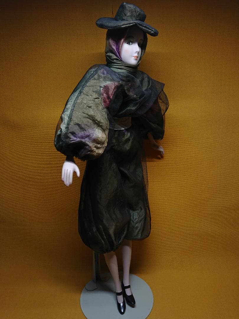 ビンテージ　人形　ドール　ヨーロッパ　置物　インテリア　工芸品　美術品A1000