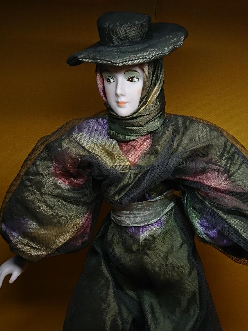 ビンテージ　人形　ドール　ヨーロッパ　置物　インテリア　工芸品　美術品A1000