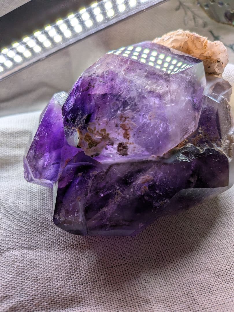 エレスチャルアメジスト