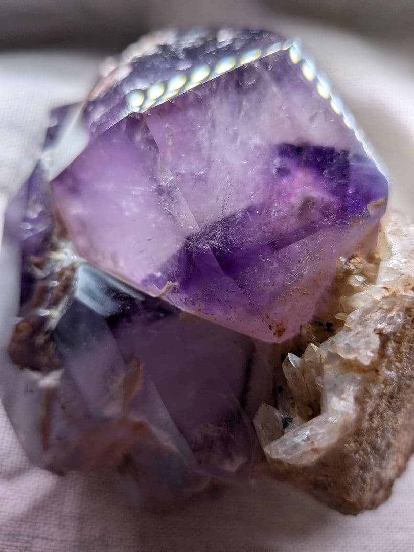 エレスチャルアメジスト