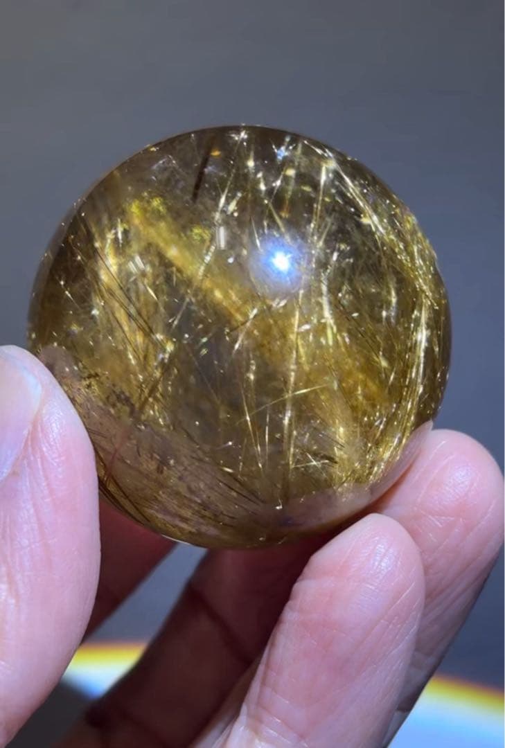 ゴールドルチル　クォーツ　スフィア　スモーキー　4.06cm 透明度高　天然石