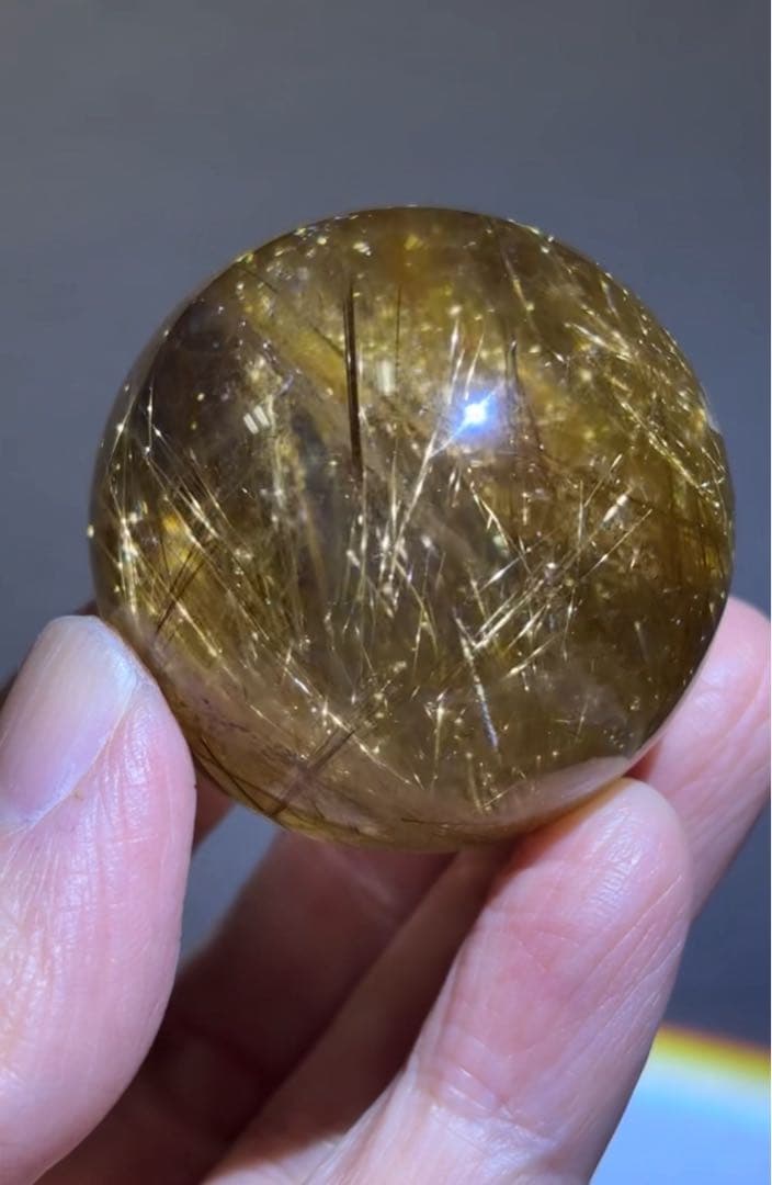 ゴールドルチル　クォーツ　スフィア　スモーキー　4.06cm 透明度高　天然石