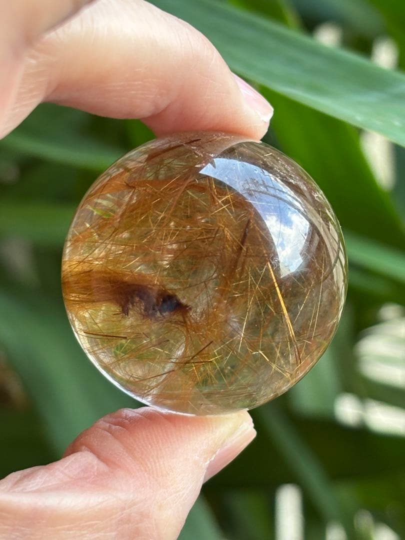 ゴールドルチル　クォーツ　スフィア　スモーキー　4.06cm 透明度高　天然石
