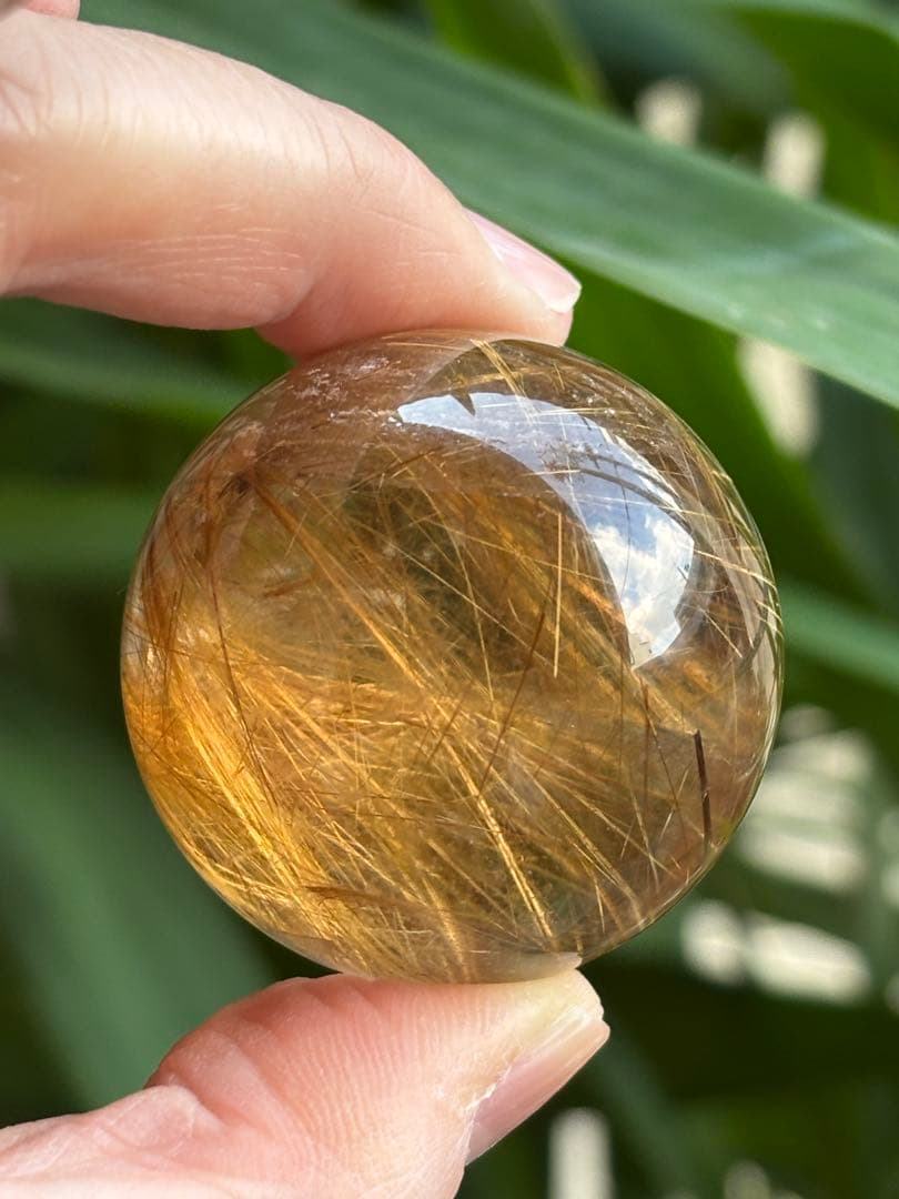 ゴールドルチル　クォーツ　スフィア　スモーキー　4.06cm 透明度高　天然石