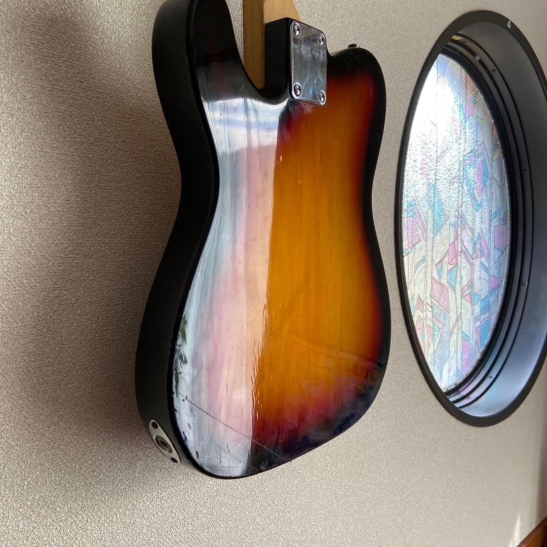 メイプルネック/サンバーストのテレキャスターブランド不明