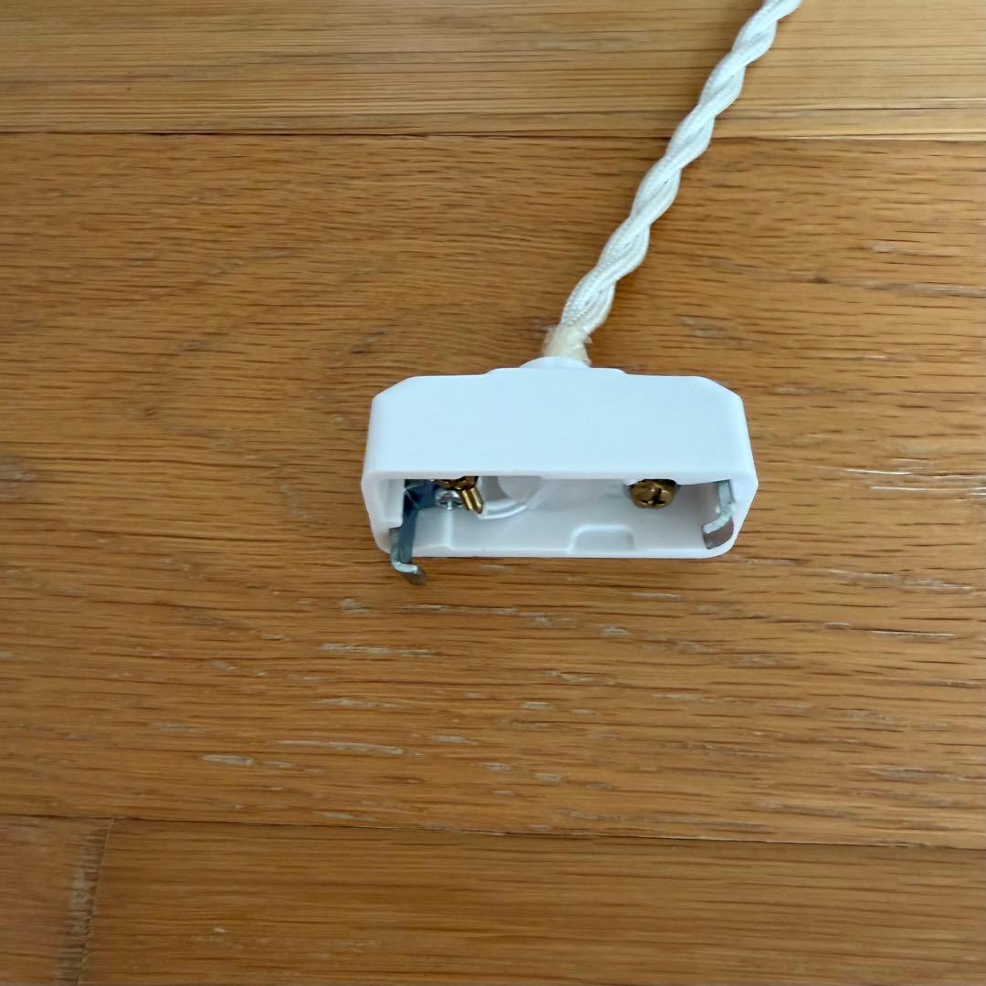 角田淳さん　ビーズランプシェード