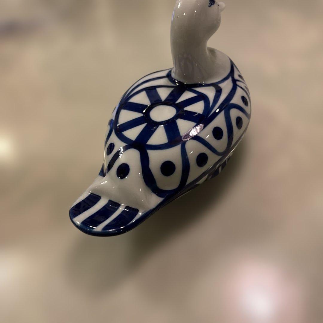 ダンスク　(アラベスク)アヒル型青白陶器置物