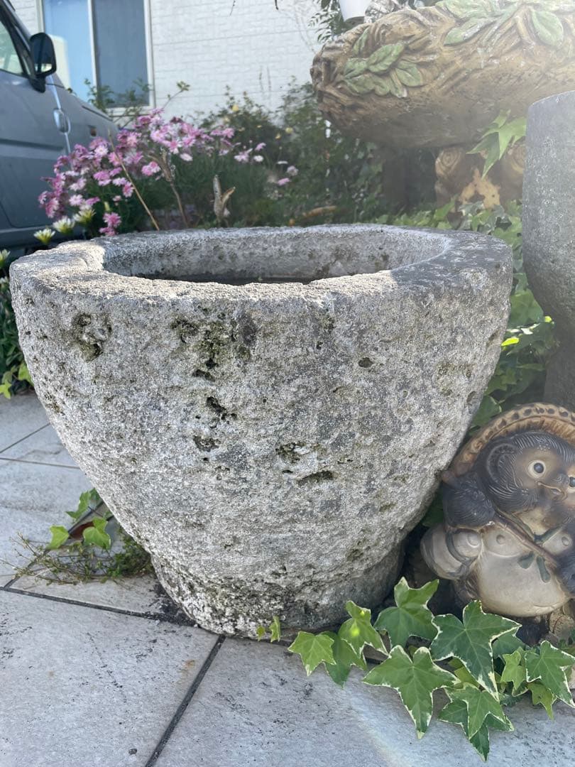 手水鉢 飛石 敷石 庭石 御影石 国産 和風 作庭 オーナメント 灯篭 日本庭園