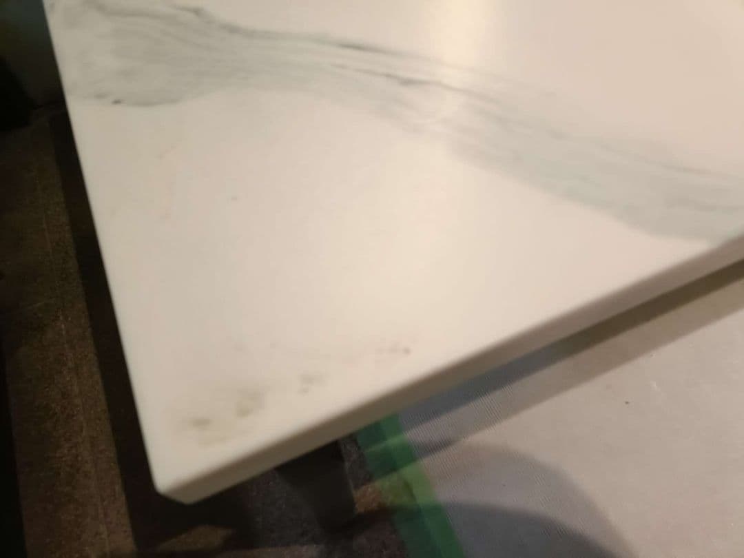 2台在庫　ホワイト大理石風ダサイドテーブルリローテーブル　高さ43.5cm