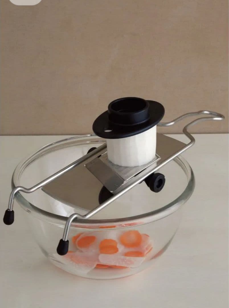 ドイツ製　ガード付き　ステンレススライサー