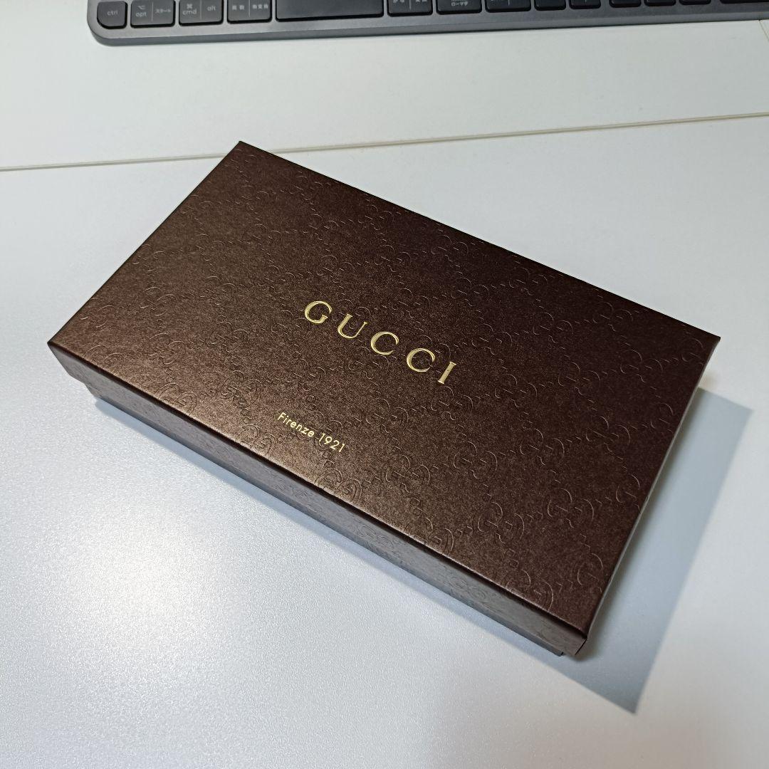 GUCCI グッチ長財布【未使用に近い】