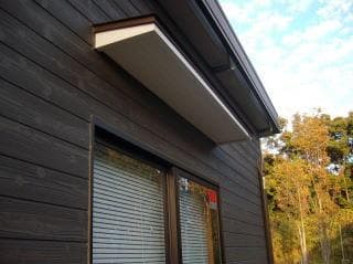 ユニエースひさしA型先付ガルバ鋼板