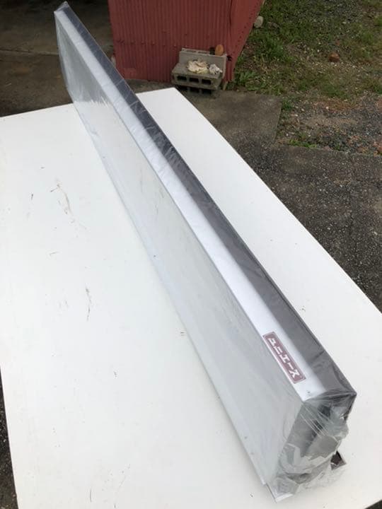 ユニエースひさしA型先付ガルバ鋼板