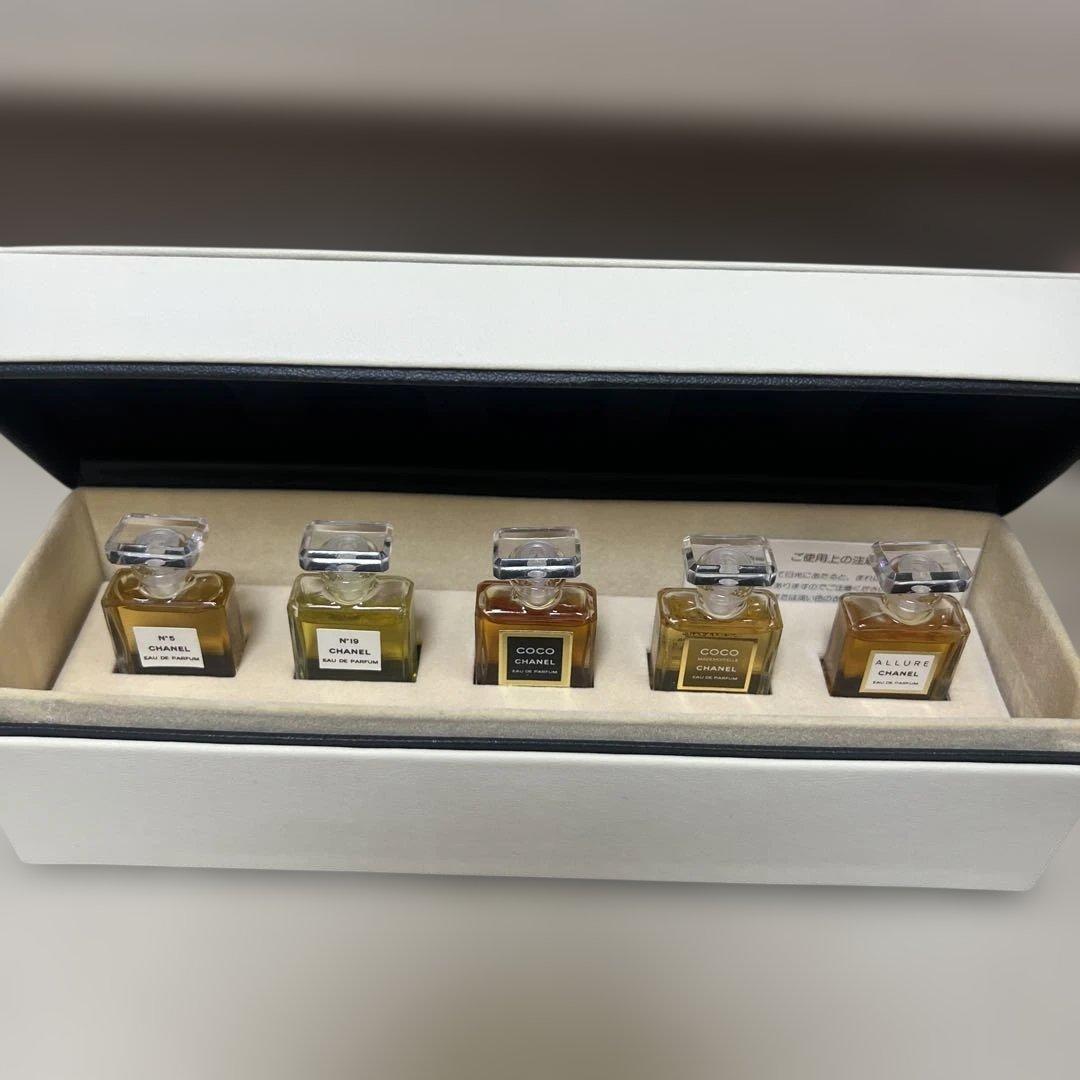 シャネル フレグランス ワードローブ 香水 ミニボトル 5点セット 箱