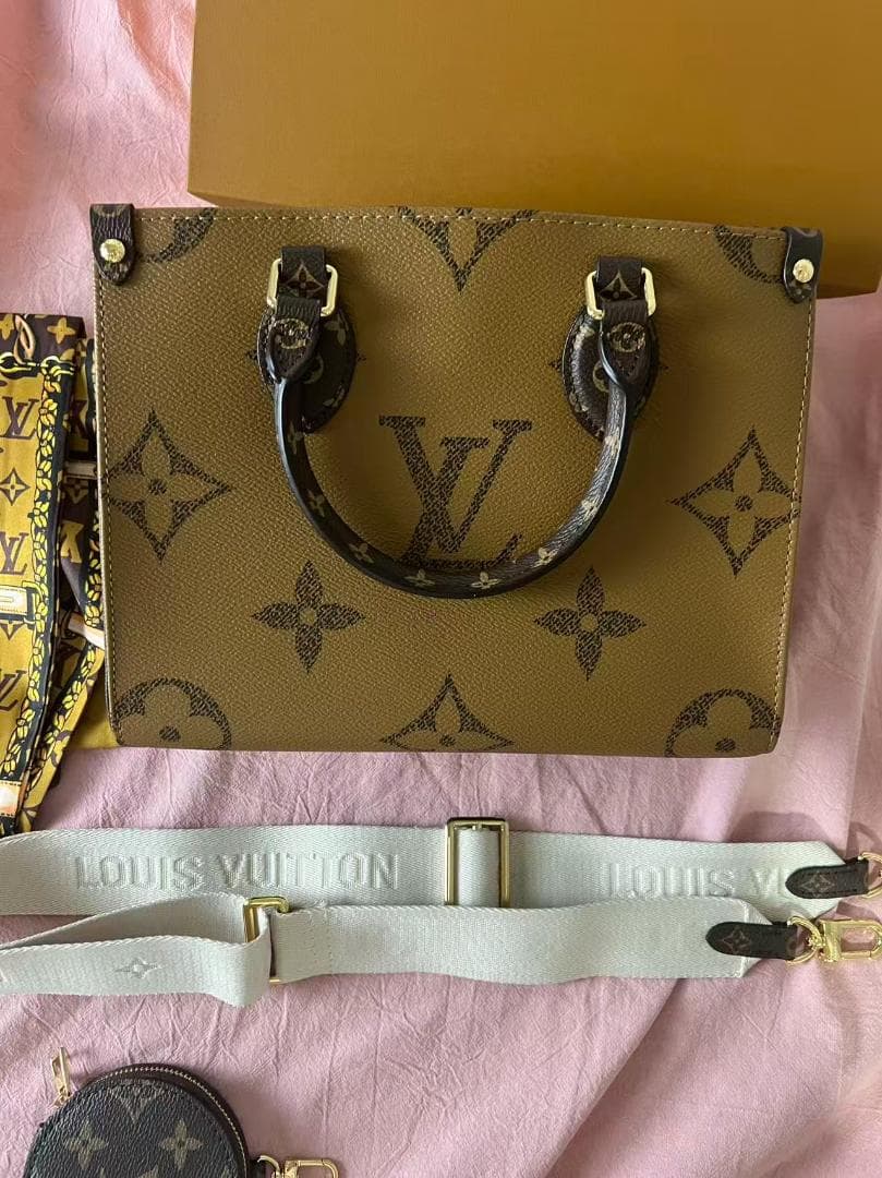 Louis Vuitton オンザゴー バッグ