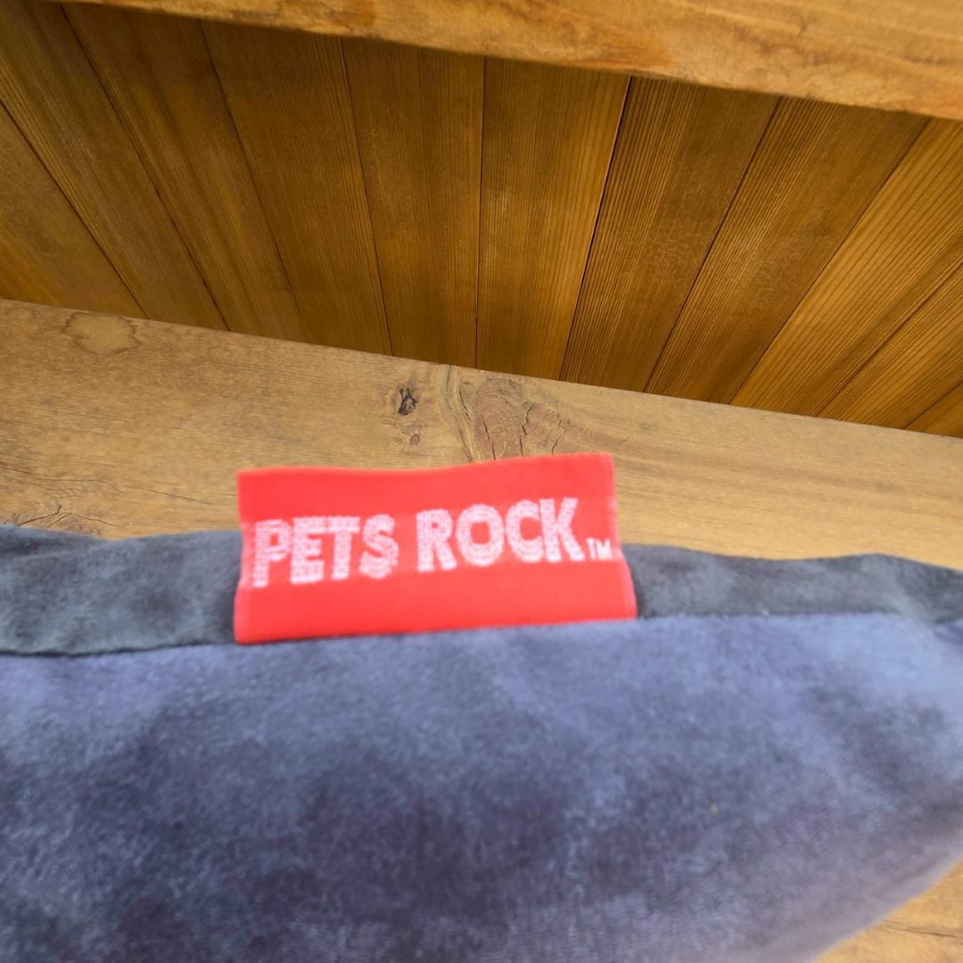 PETS ROCK　UK製 オードリーヘップバーン 猫 クッション
